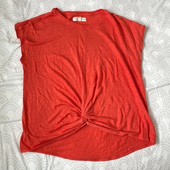 Lou & grey softserve linen twist front top sale